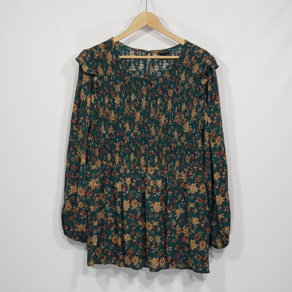Torrid Green & Brown Floral Smocked Tunic Blouse Ruffles on shoulders Size 2